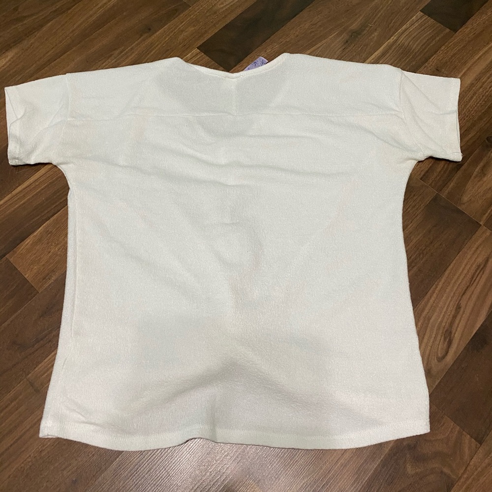 t-shirt - Picture 2 of 3